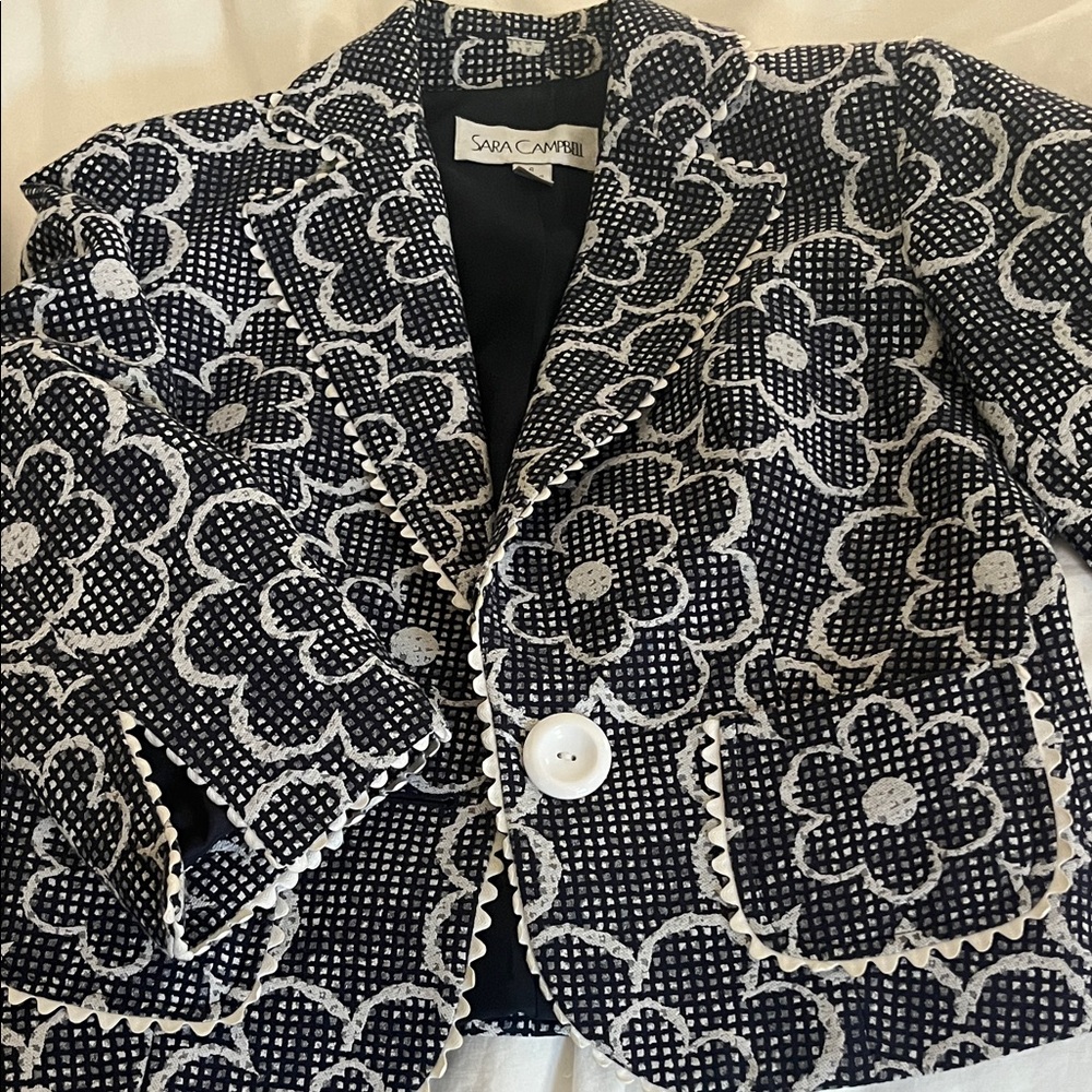 Sara Campbell Navy and White Floral Blazer